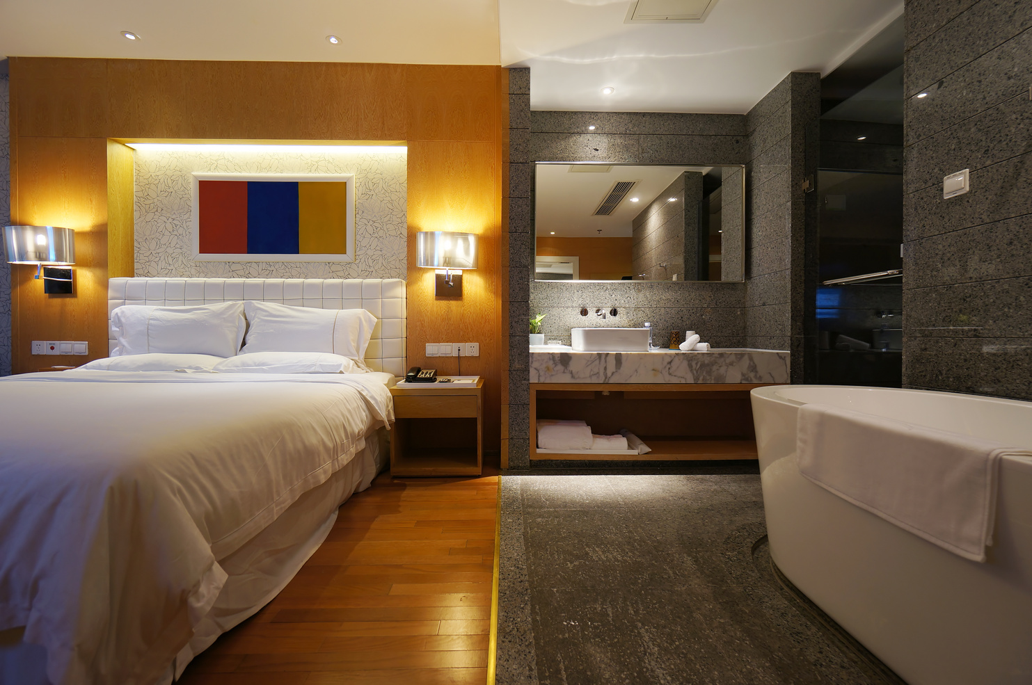 Hotel Suite